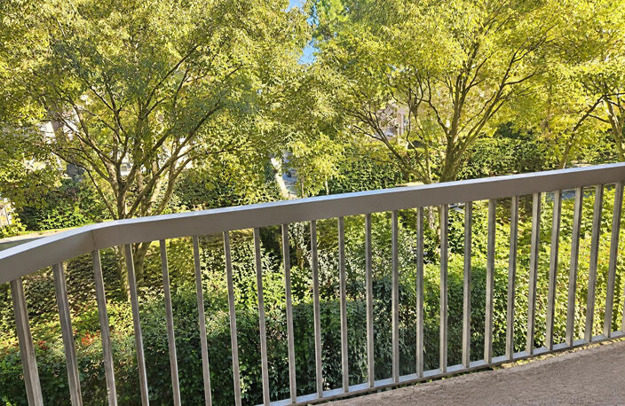 Sudio meublé - balcon et parking — photo 3