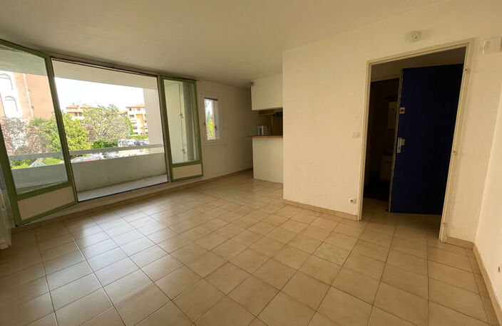AIX EN PROVENCE - Studio de 27m² avec balcon — photo 3