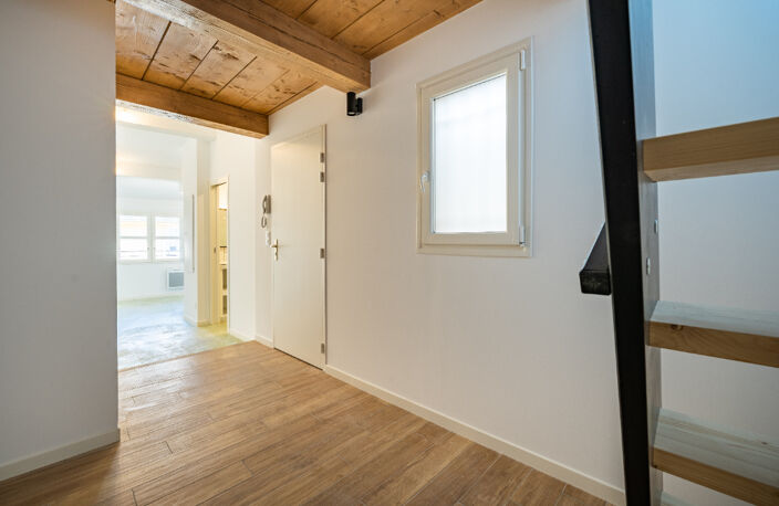 Aix en Provence centre ville - TYPE 1 + mezzanine - 27m² — photo 5