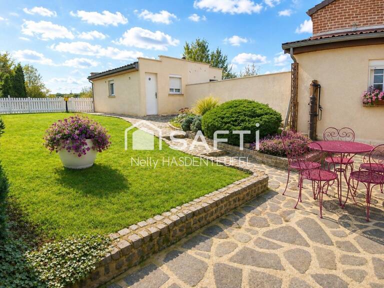 MAISON DE CHARME, AU CALME, AVEC GARAGE ET JARDIN — photo 1