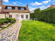 MAISON DE CHARME, AU CALME, AVEC GARAGE ET JARDIN — photo 2