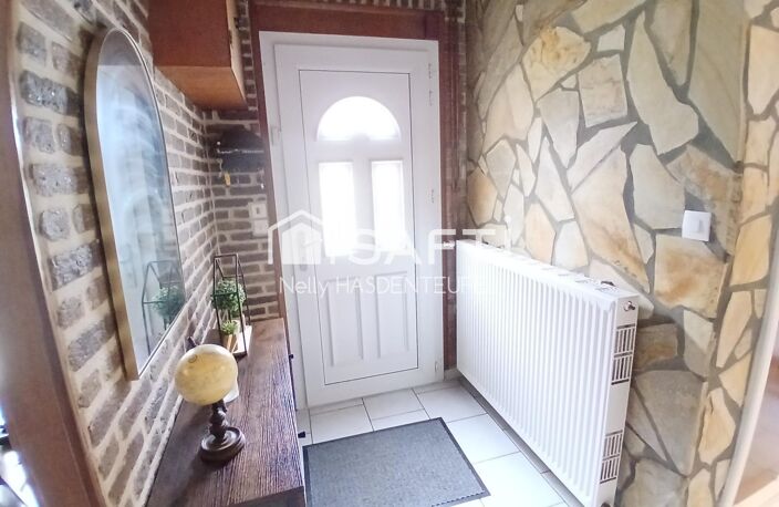 MAISON DE CHARME, AU CALME, AVEC GARAGE ET JARDIN — photo 5