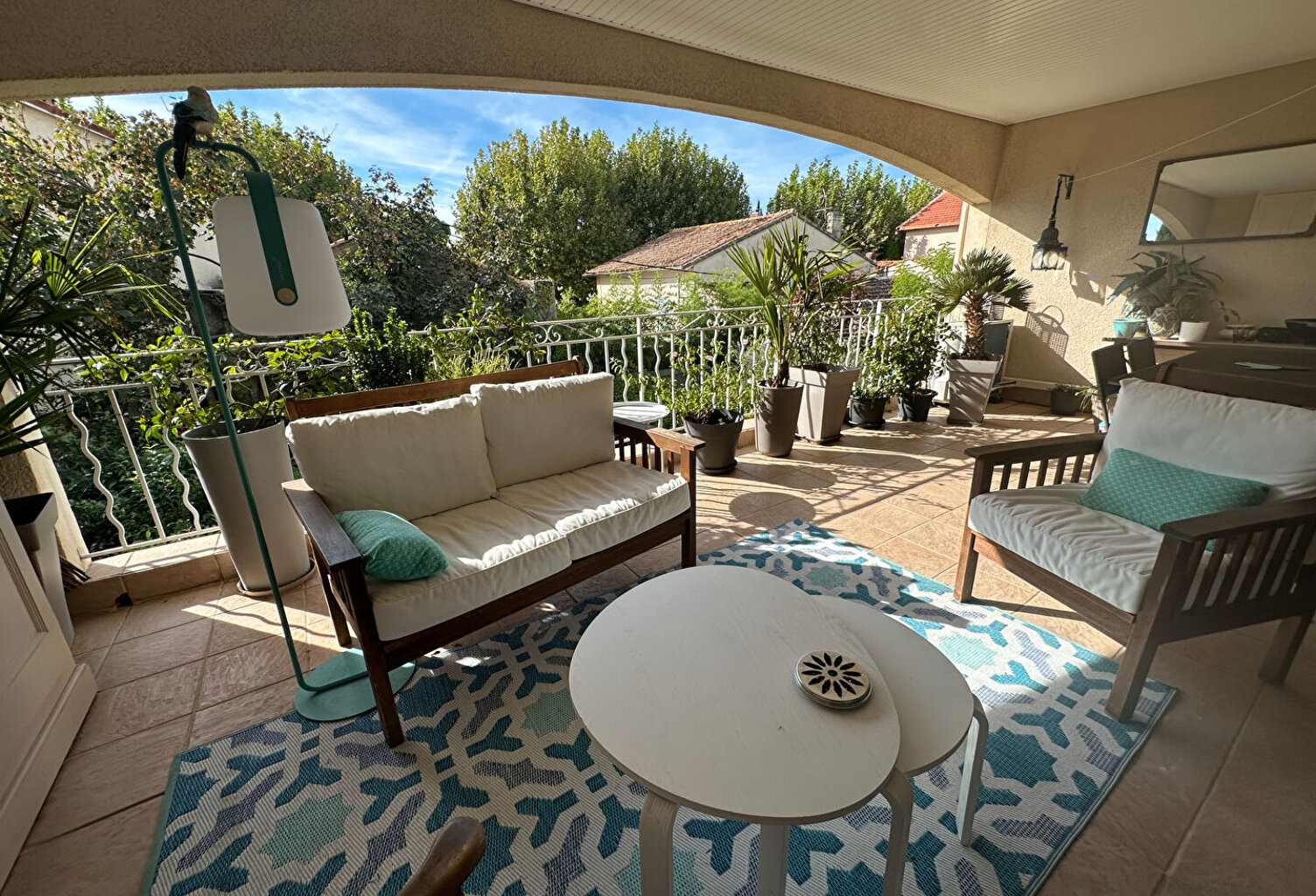 Exclusivité, vente Puyricard proche centre, appartement T4 de 92 m2 avec terrasse 22 m2, garage et parking — photo 1