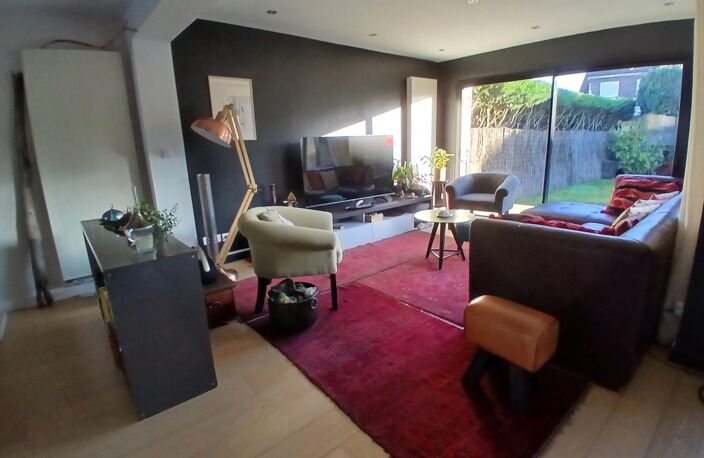 MAISON 3 CHAMBRES - BUREAU - GARAGE - PATIO ENSOLEILLE - POSSIBILITE DE SEMI PLAIN PIED — photo 4
