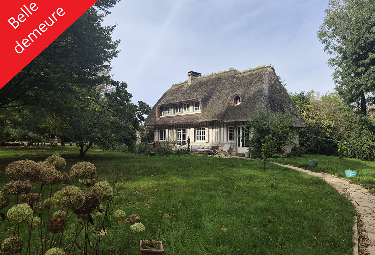 Propriété à vendre  La Rivière-Saint-Sauveur  100 m²  4 chambres  Parc de 7 000 m² — photo 1