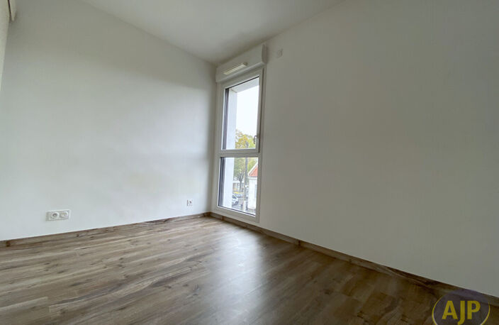 T1 bis 34 m² , balcon Blanche de Castille — photo 5