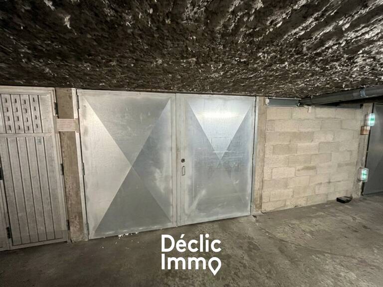 GARAGE FERME - 24 M2 - VILLENEUVE LOUBET — photo 1