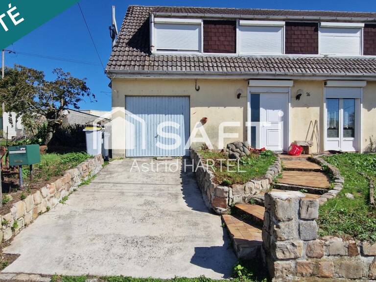 Une maison à rénover, un beau terrain, du potentiel — photo 1