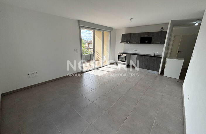 À louer - Bel appartement T3 de 58,58 m² avec balcon et parking - Castelginest (31780) ? Route de Pechbonnieu — photo 3