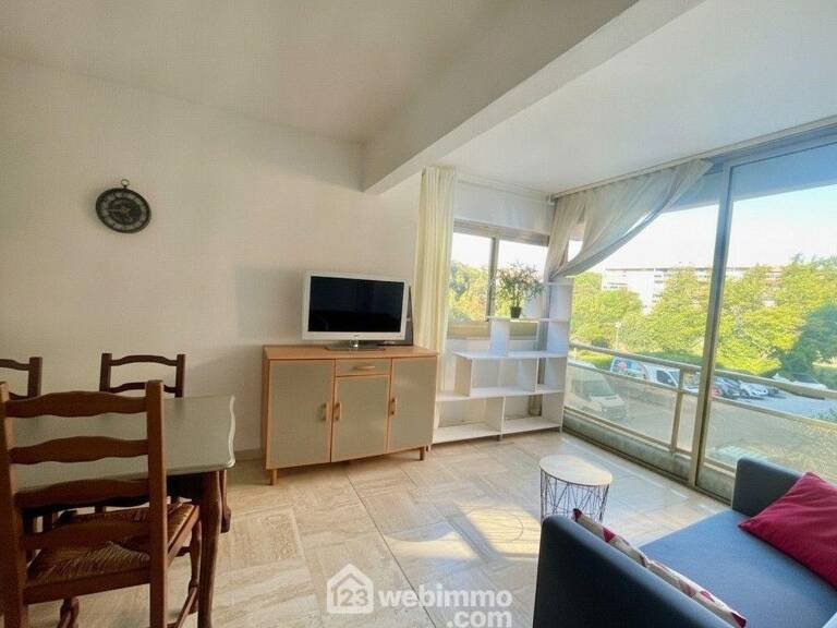 Appartement - 34m² - Sainte-Maxime — photo 1