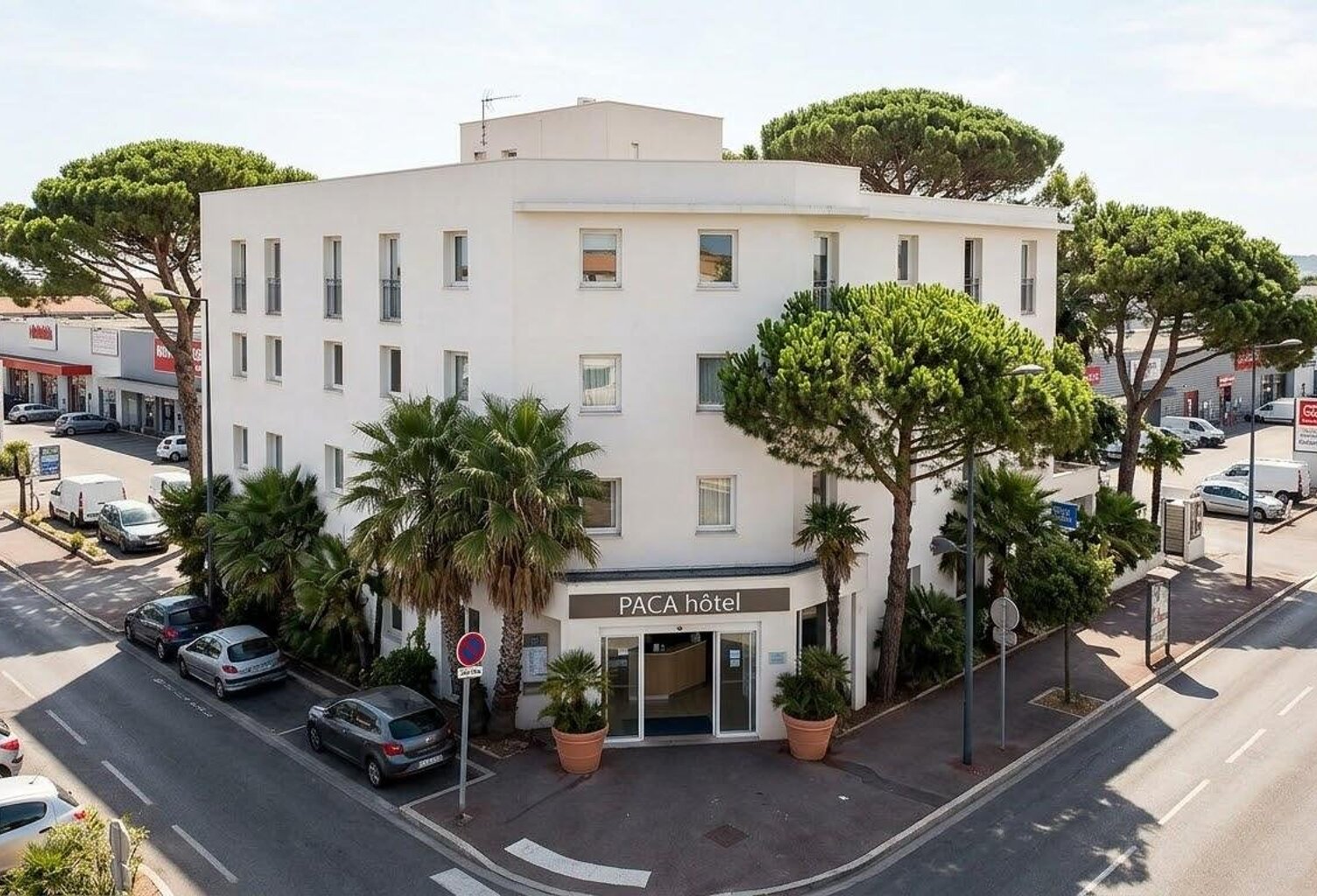 Hôtel - Bureau — photo 1