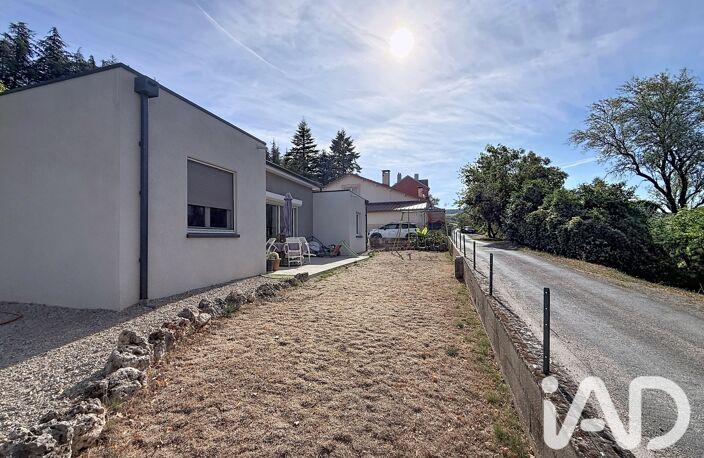 Vente Maison/villa 4 pièces — photo 2