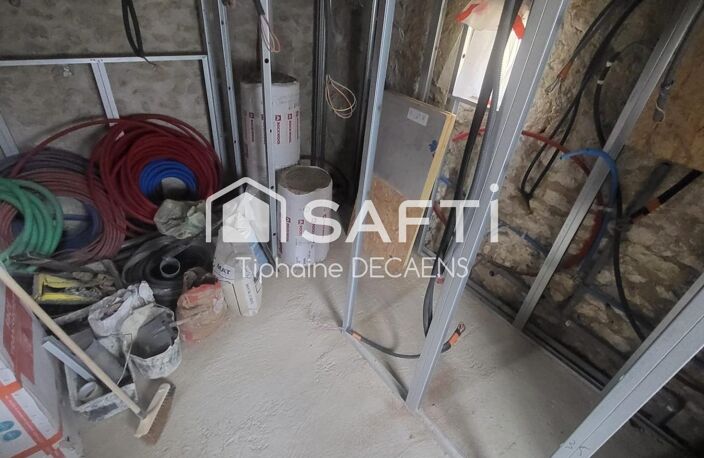 Maison de ville en cours de travaux, avec cours extérieur — photo 5