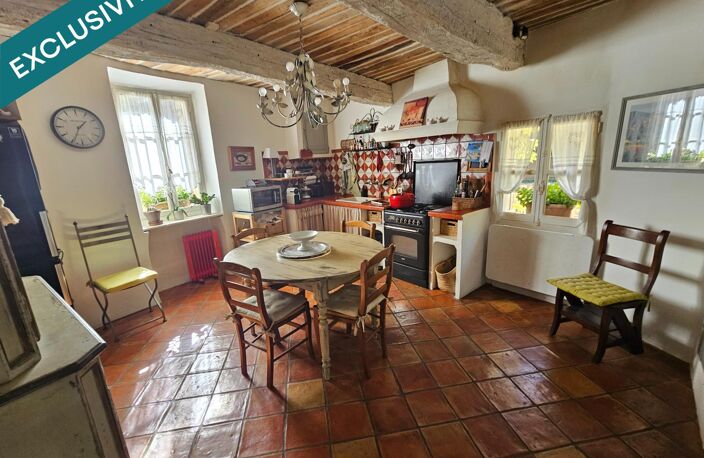 Maison de village pleine de charme avec extérieur. — photo 5