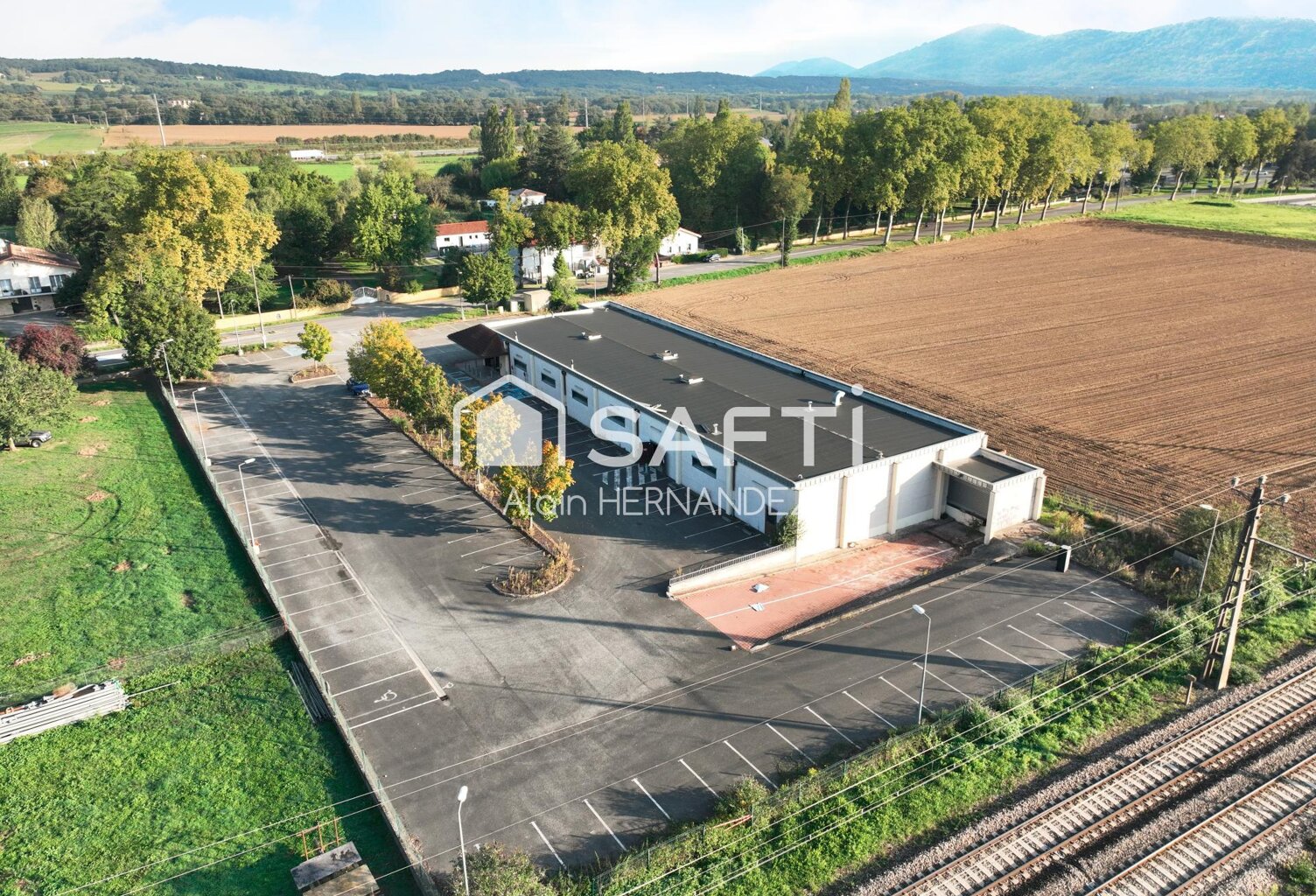MARTRES TOLOSANE - OPPORTUNITE COMMERCIALE UNIQUE — photo 1