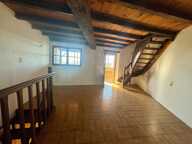 Maison en pierre avec cour et garage — photo 4