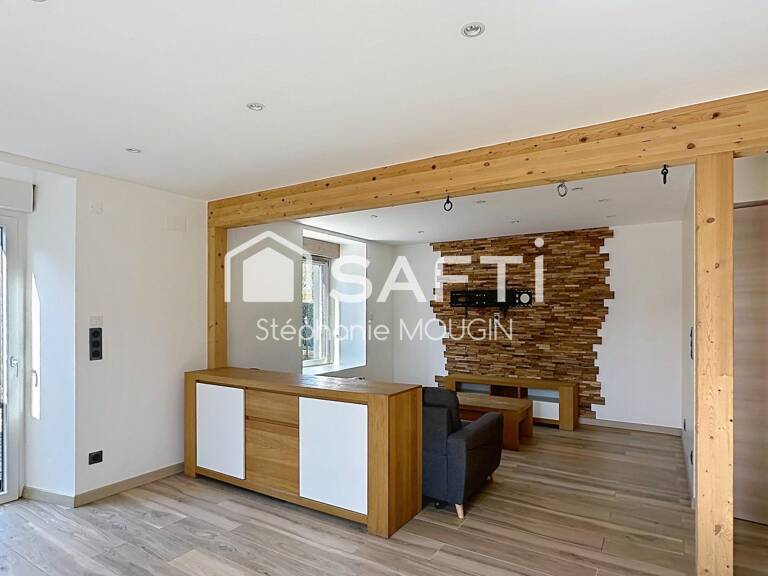 MANDEURE  Une maison pleine de charme, aux beaux volumes et aux multiples possibilités ! — photo 1