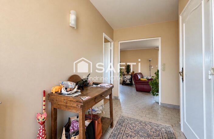 Maison lumineuse 4 chambres avec jardin à Croth — photo 3