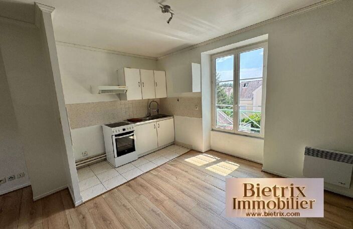 Vente commerce 2 pièces 48 m² L'Isle-Adam (95290) — photo 2
