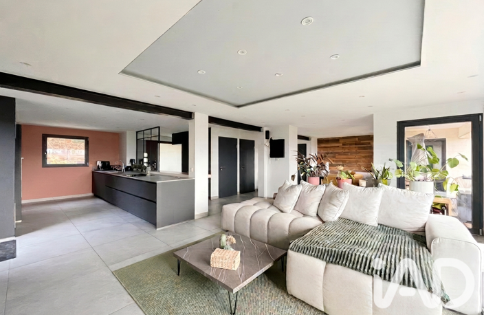 Vente Maison/villa 9 pièces — photo 3