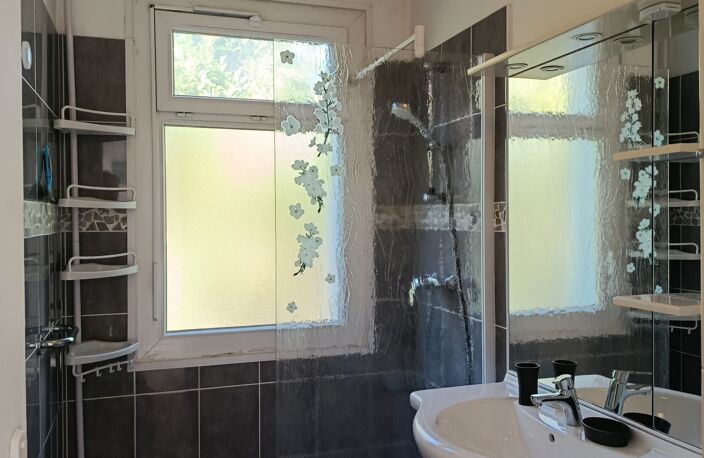 Vente Immeuble 92 m&sup2; — photo 5