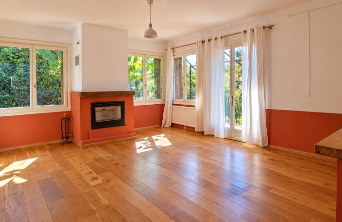 Cadre exceptionnel  Maison lumineuse avec vue, parc en bord de rivière — photo 3