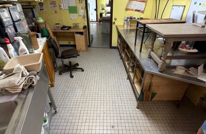 Vente Boutique/Local commercial 130 m&sup2; — photo 3
