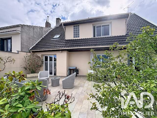 Vente Maison/villa 8 pièces — photo du bien