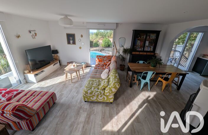 Vente Maison/villa 7 pièces — photo 2