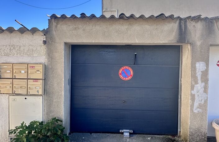 Vente Garage 21 m&sup2; — photo 2