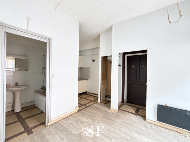 TOULOUSE - QUARTIER DES MINIMES - STUDIO A RENOVER AVEC DEBARRAS PRIVATIF — photo du bien