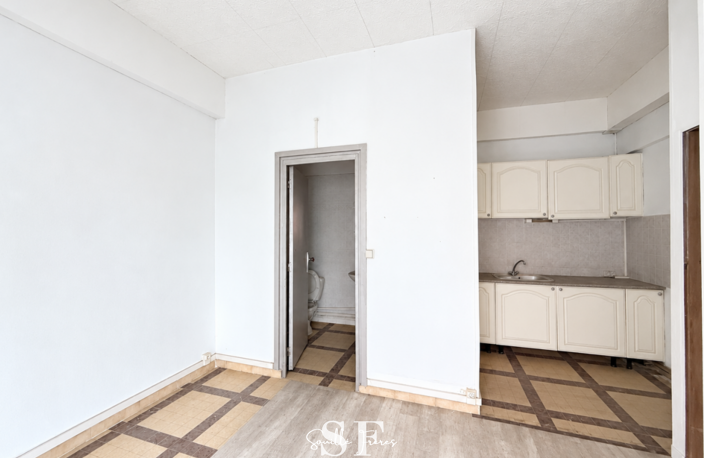 TOULOUSE - QUARTIER DES MINIMES - STUDIO A RENOVER AVEC DEBARRAS PRIVATIF — photo 3