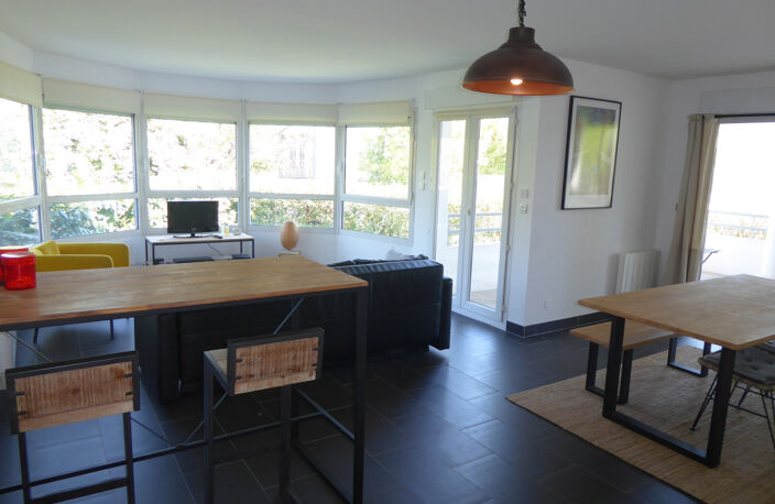 LOCATION APPARTEMENT 3 PIÈCES BOUTONNET BEAUX ARTS — photo 3