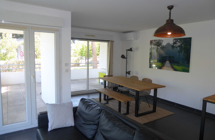 LOCATION APPARTEMENT 3 PIÈCES BOUTONNET BEAUX ARTS — photo 4