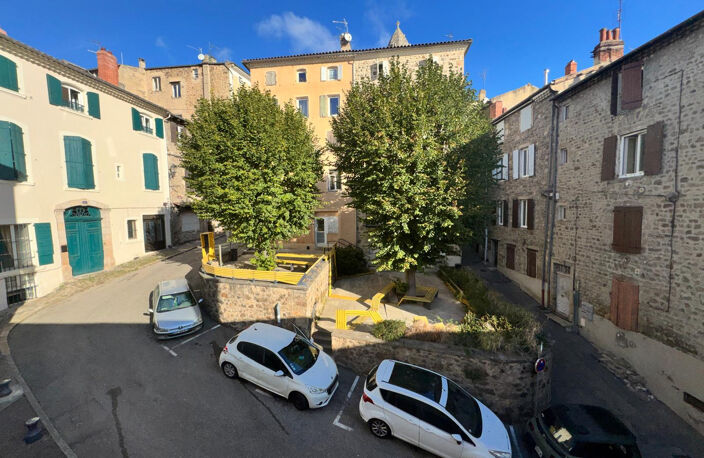 APPARTEMENT T3 ENTIEREMENT REFAIT A NEUF — photo 2