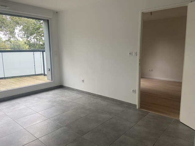 APPARTEMENT TYPE 2 FIRMIS LIMAYRAC CITE DE L ESPACE — photo du bien