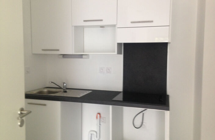 APPARTEMENT TYPE 2 FIRMIS LIMAYRAC CITE DE L ESPACE — photo 4