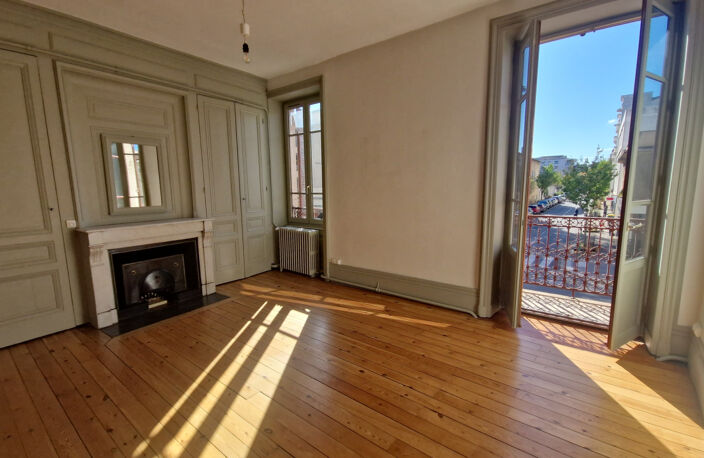 LOCATION TASSIN CENTRE 69160 APPARTEMENT 4 PIECES EN TRES BON ÉTAT BALCON 2 CHAMBRES BUREAU — photo 4