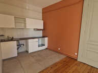 LOCATION TASSIN CENTRE 69160 APPARTEMENT 4 PIECES EN TRES BON ÉTAT BALCON 2 CHAMBRES BUREAU — photo 4