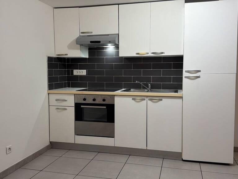 Location Appartement 3 pieces de 47m2 en Duplex avec Parking — photo 1