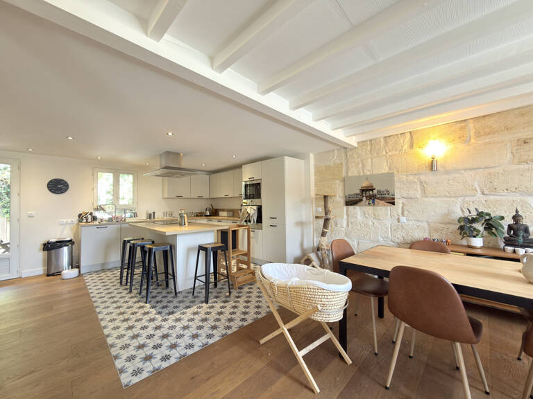 SUPERBE ECHOPPE DOUBLE FAMILIALE  BORDEAUX SAINT AUGUSTIN — photo 1