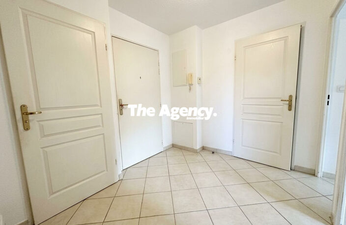 T3 64m² - MARSEILLE 10E — photo 4