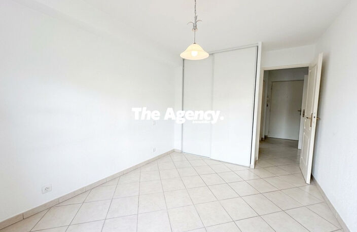 T3 64m² - MARSEILLE 10E — photo 5