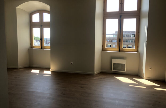  A LOUER LA VISITATION APPARTEMENT DE TYPE 3 DE STANDING — photo 3