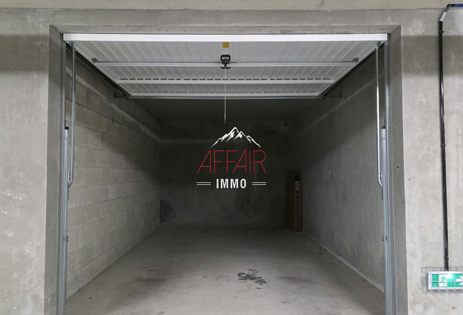 GARAGE - 74160 ARCHAMPS — photo 1