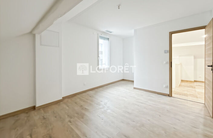 Maison entièrement rénovée Valence avec 4 chambres, terrasse plein sud et jardin — photo 4