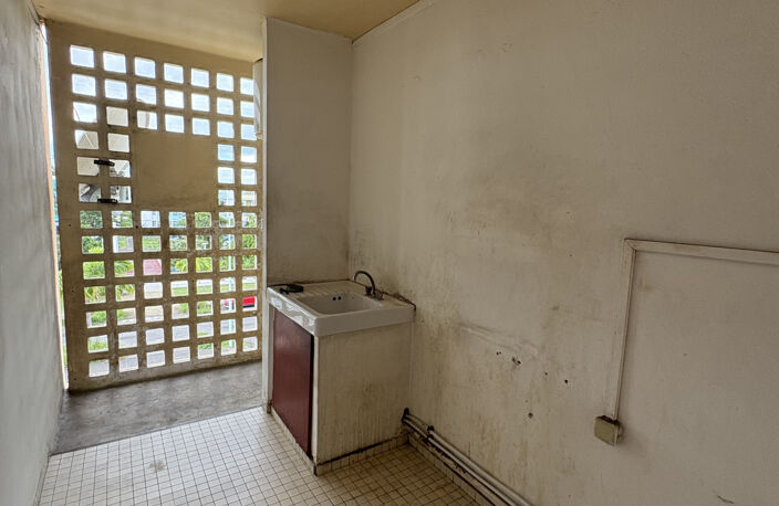 APPARTEMENT T2 LES ABYMES — photo 5