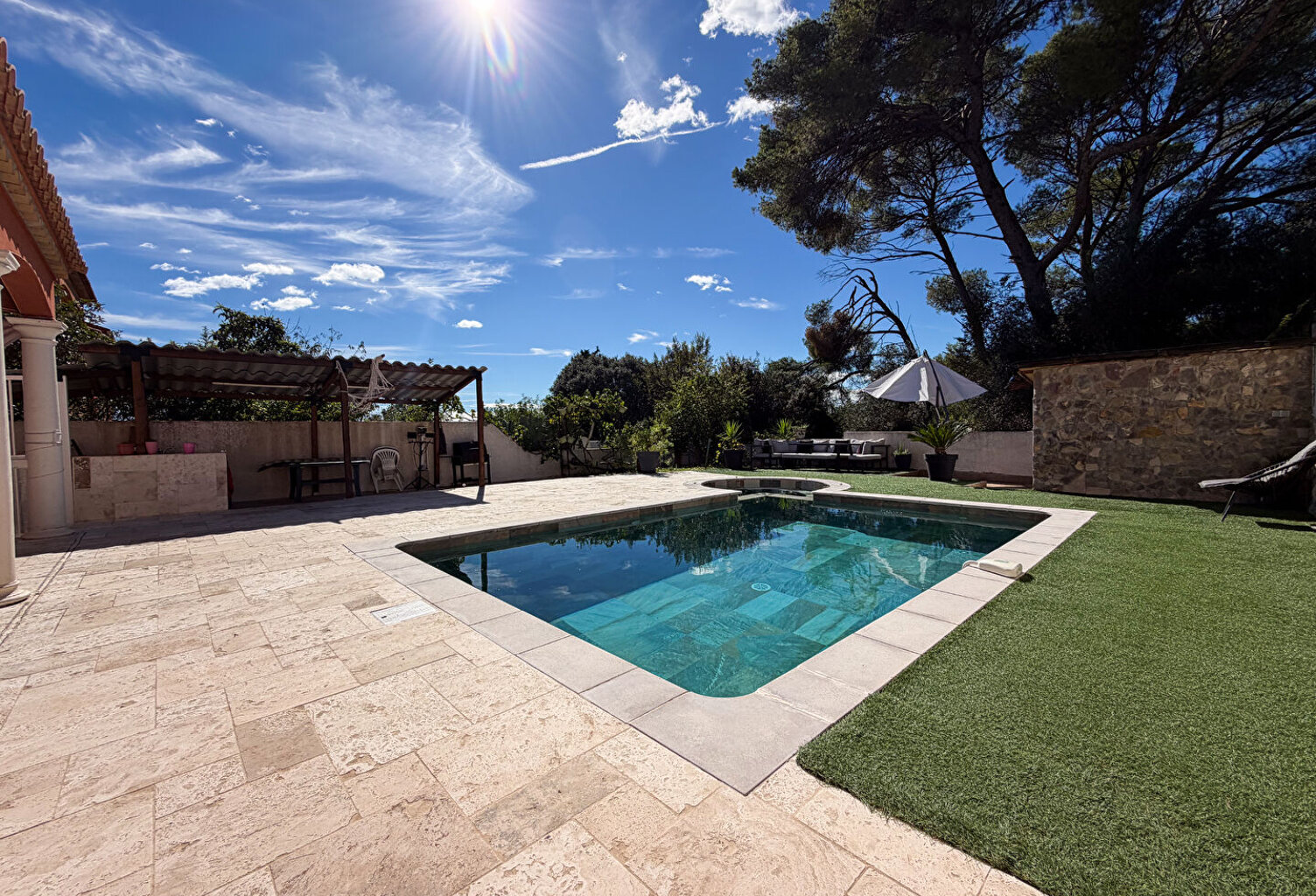 COURNONTERRAL ? MAISON FAMILIALE DE 140 m² AVEC PISCINE, JARDIN SANS VIS-À-VIS ET VUE SUR LA GARRIGUE — photo 1
