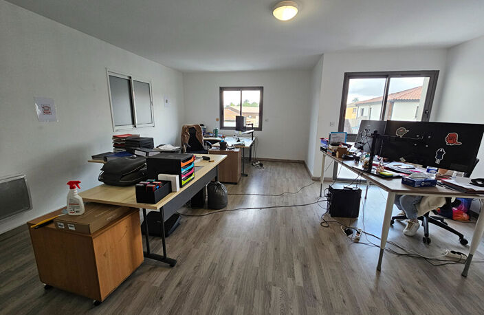 Local commercial Fonbeauzard 165 m2 — photo 2