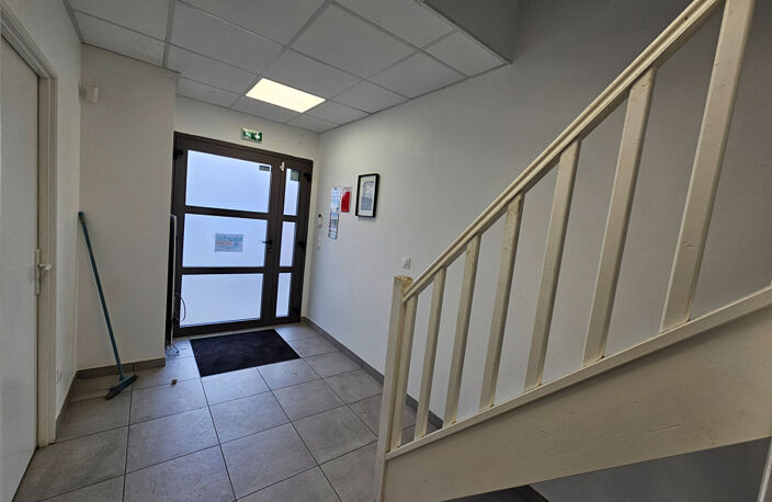 Local commercial Fonbeauzard 165 m2 — photo 4